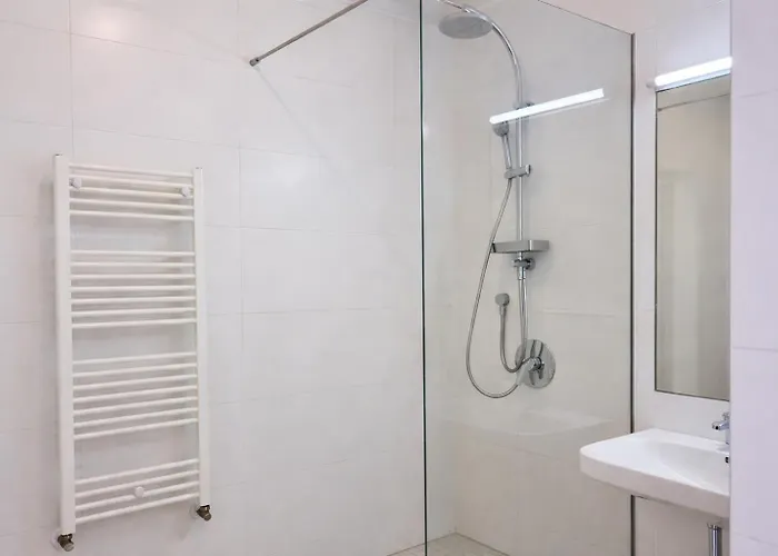 Donau Comfort * Λιντς